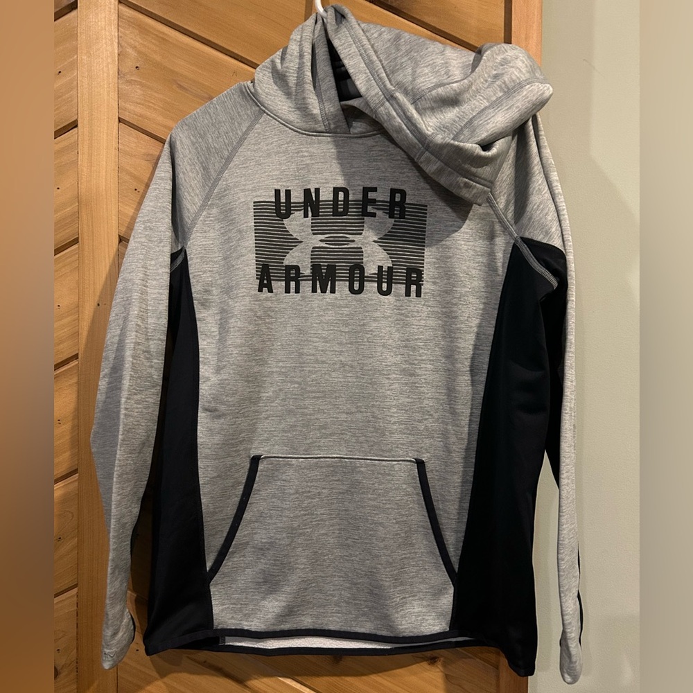 Women’s Under Armour hoodie. New without tags.